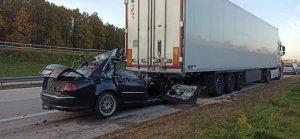 Śmiertelny wypadek na autostradzie A4  - policjanci apelują o ostrożność