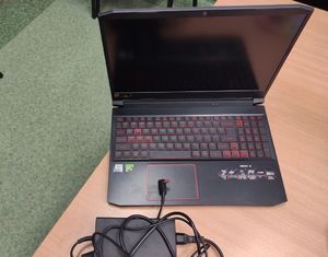 Zarzuty za włamanie do mieszkania i kradzież laptopa