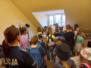 Dzieci z wizytą na terenie Komendy Powiatowej Policji w Zgorzelcu
