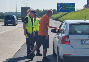 Na zdjęciu funkcjonariusze podczas działań