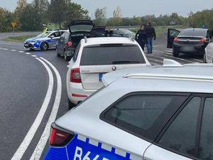 Przemycali narkotyki z Czech do Polski zostali zatrzymani przez policjantów ze zgorzeleckiej grupy NYSA