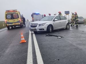 Złamała przepisy ruchu drogowego i doprowadziła do kolizji trzech pojazdów