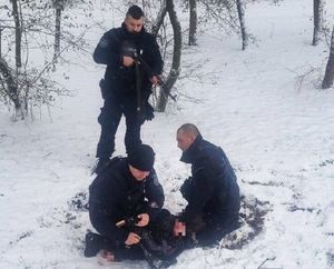 Zarzuty usiłowania zabójstwa dwóch policjantów dla zatrzymanego niebezpiecznego przestępcy