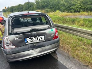 Niezachowanie bezpiecznej odległości przyczyną kolizji