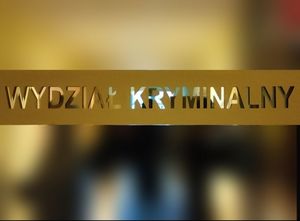 Poszukiwany 42-latek zatrzymany przez kryminalnych. Odpowie za kolejne przestępstwa