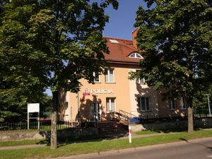 Policjanci w związku z podejrzeniem podtrucia tlenkiem węgla ewakuowali mieszkańców budynku w Pieńsku