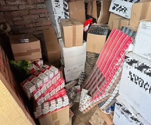 Nielegalne papierosy ujawnione podczas interwencji w Bogatyni. Straty Skarbu Państwa mogły przekroczyć ponad pół miliona złotych