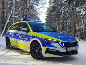 Na zdjęciu radiowóz