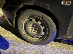 na zdjęciu pojazd osobowy