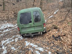 Na zdjęciu samochód