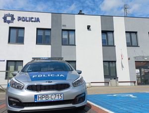 Zarzut za włamanie do samochodu i kradzież mienia o wartości prawie 5 tysięcy złotych