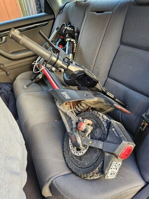 Na zdjęciu hulajnoga