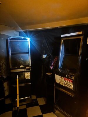 Na zdjęciu automaty do gry