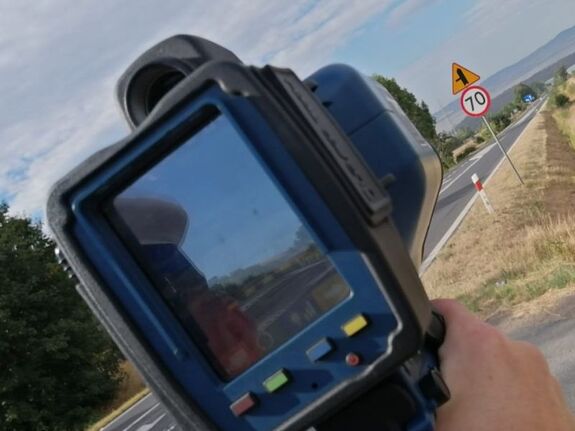 Na zdjęciu miernik prędkości