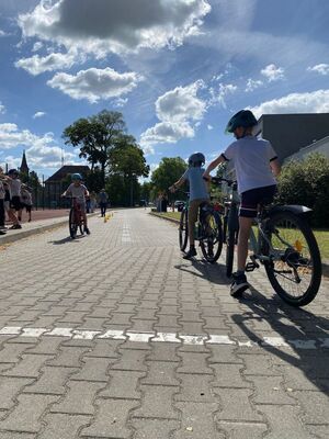 Na zdjęciu uczestnicy egzaminu