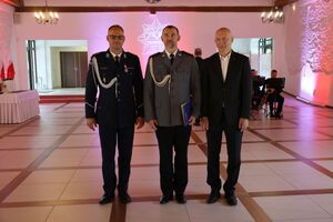 Na zdjęciu uczestnicy uroczystości