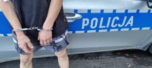 Uciekał przed policjantami bo był pod wpływem narkotyków i nie miał uprawnień do kierowania pojazdami.